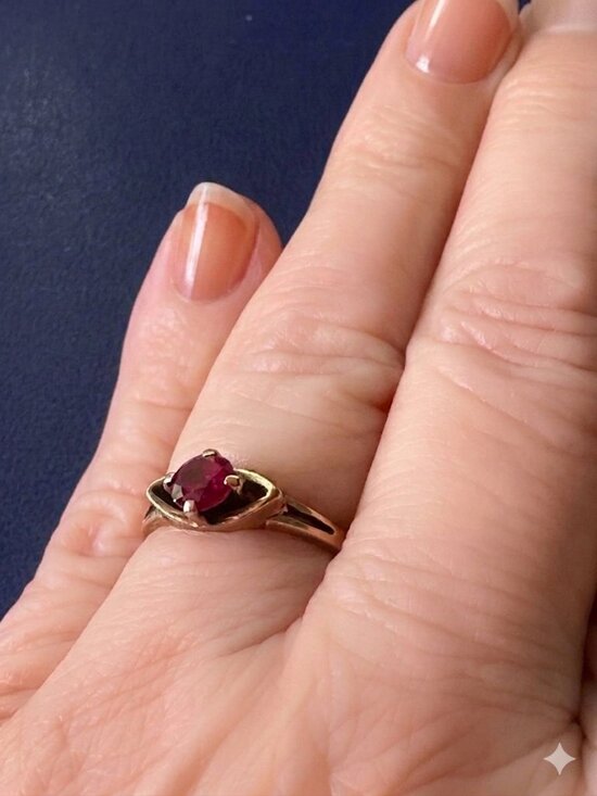 Caron Bros Jewelry - Vintage Caron Bros 10K Yellow Gold Ruby Ring — Navette Open Bezel Setting
